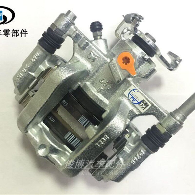 适用于科鲁兹英朗前轮刹车分泵后刹车卡钳制动分泵总成带刹车片