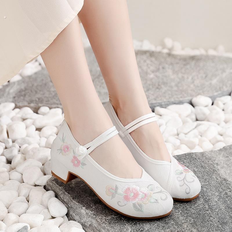 中国风老北京绣花鞋女古风旗袍素雅汉服鞋中童大童绣花中跟表演鞋