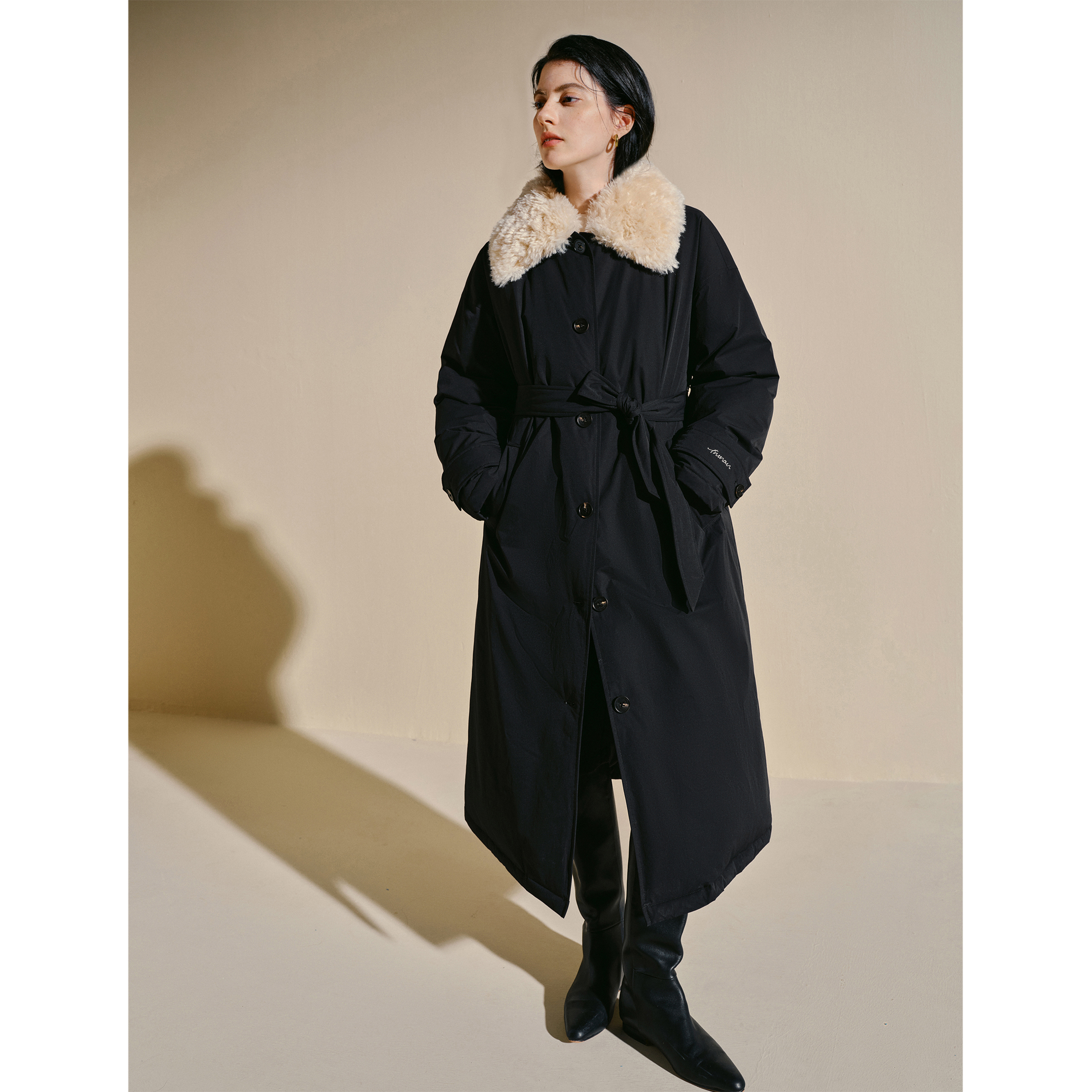 茵曼毛绒翻领羽绒服女2025冬季女装新款长外套加厚保暖宽松