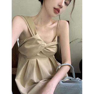 扭結(jié)設(shè)計(jì)感不規(guī)則吊帶背心女夏季 顯瘦度假風(fēng)上衣 氣質(zhì)露背外穿無(wú)袖