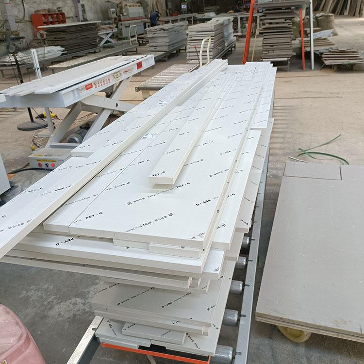 衣柜免漆板加工衣柜门全屋家具整体家装卧室走入式衣帽间一门到顶