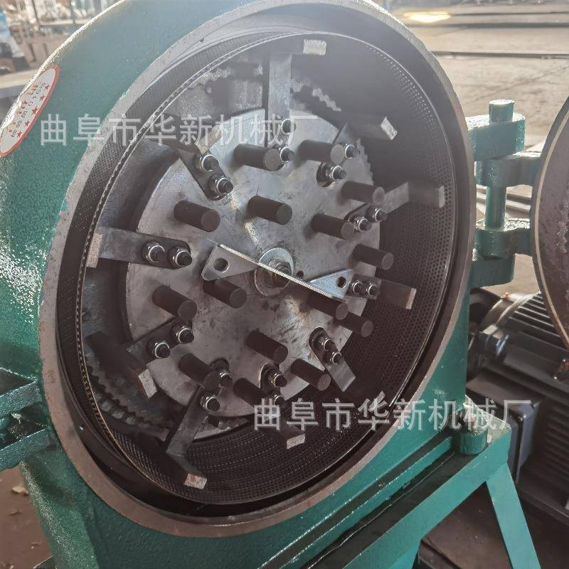 五谷杂粮磨粉机视频猪饲料细粉面加工设备锤片式粉碎机价格