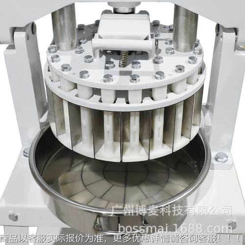 博2i0块/FTU次手动分块机小型面团分割机手动分块o机dugh d麦vide