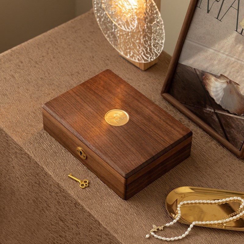 实木首饰盒收纳盒带锁高档精致复古饰品项链戒指新年订婚新婚礼物