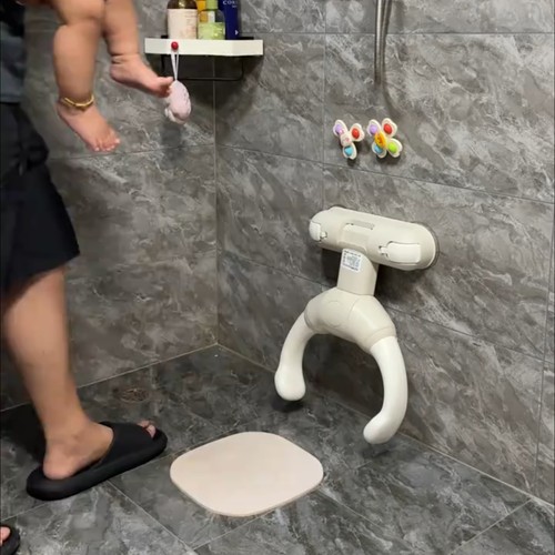 哆哆哈尼宝宝洗澡站立神器婴儿童洗屁股支架站着洗澡洗浴站立架