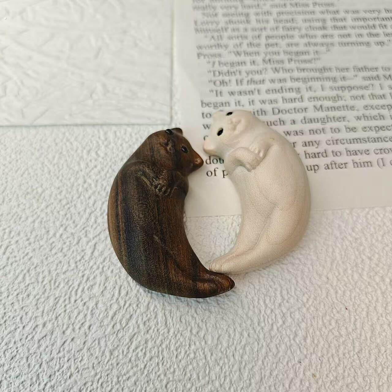 阴阳实木雕猫咪圣杯手把对牌茭杯实木生肖家居装饰品动物手把玩件