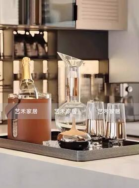 轻奢样板间岛台餐边柜桌面摆件橙色冰桶玻璃酒具酒瓶组合软装饰品