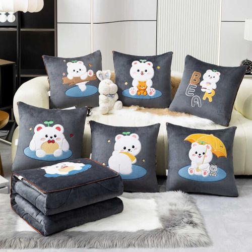 招财进宝加厚超柔绣花多功能抱枕被车载办公室二合一靠枕被