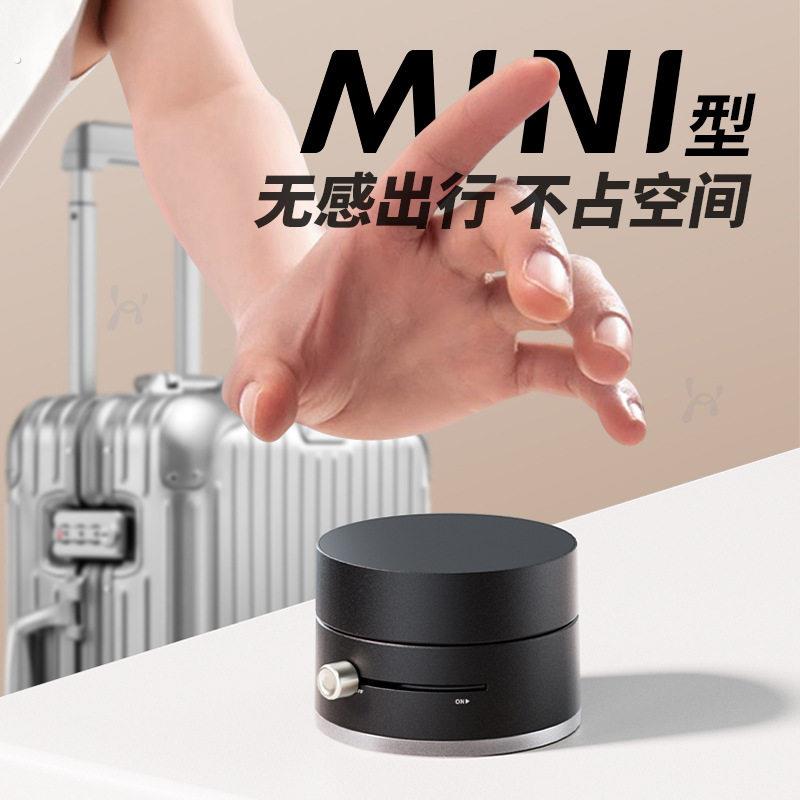 新款磁吸车载手机支架折叠式多功能桌面车载通用真空吸盘手机支架