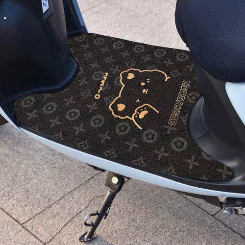 电动车脚垫防水除尘四季通用型自由裁剪龟车踏板垫加厚防滑电摩垫