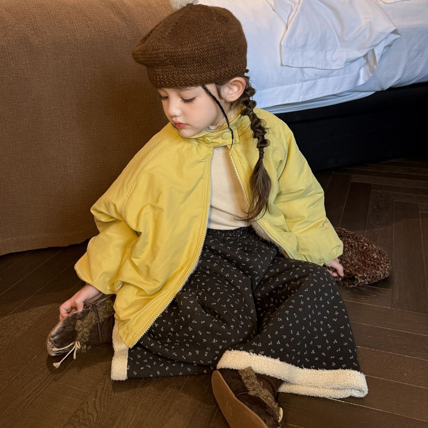 维尼果童装 2026冬季 女童加绒加厚 仿兔毛夹棉棉服外套源头工厂
