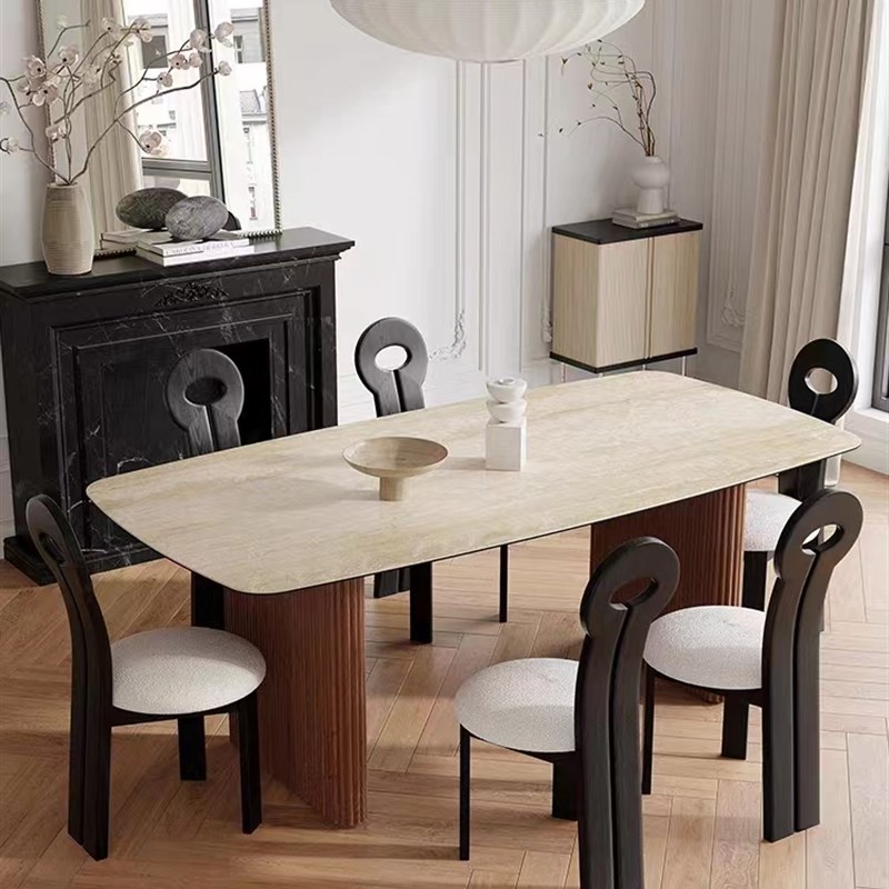 法式复古小户型餐桌椅组合进口洞石岩板饭厅家用长方形设计师餐桌