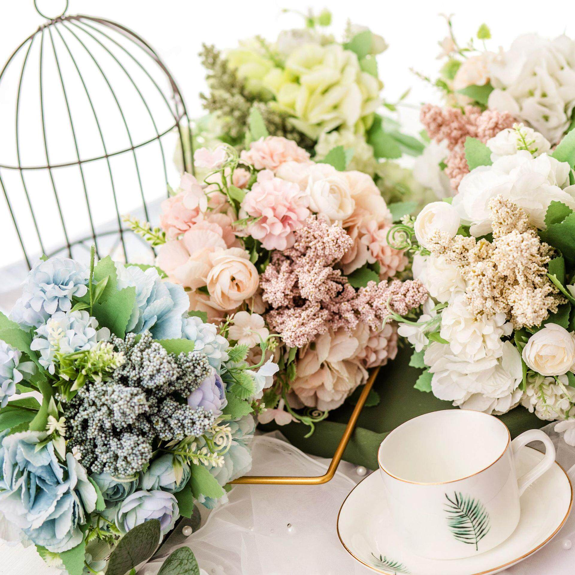 北欧仿真花束假花玫瑰室内客厅装饰摆件餐桌手捧绢花艺塑料花