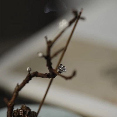 月拾伍全手d工雕刻高端香器梅花铜制石梅银香插手工便携香座长12C