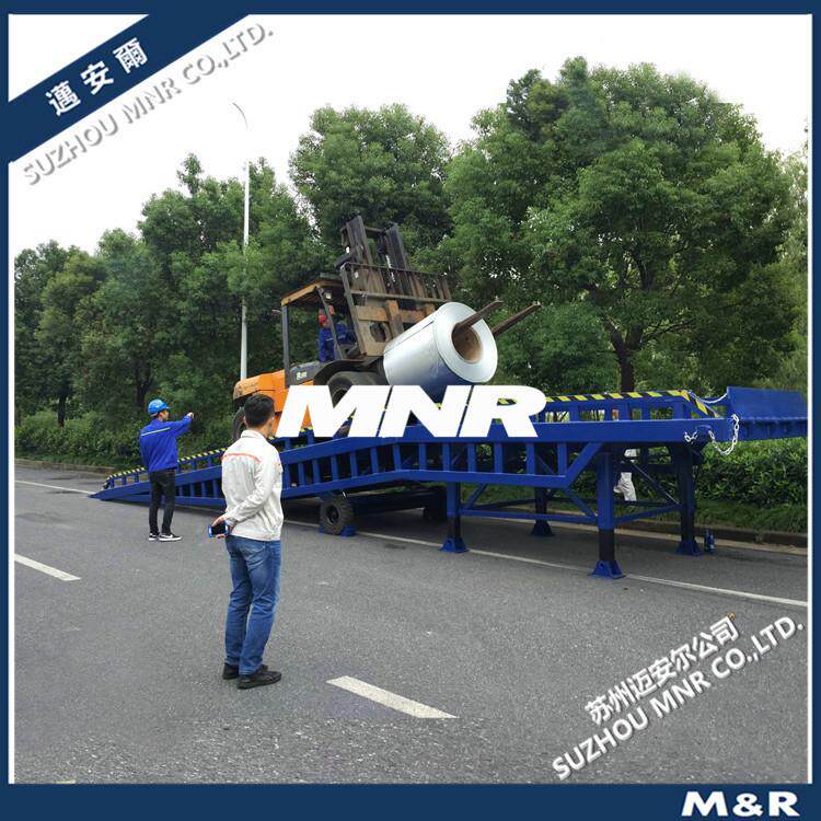 【迈安尔】 集装箱卡车专用卸货平台装箱货梯移动式装卸货物专用