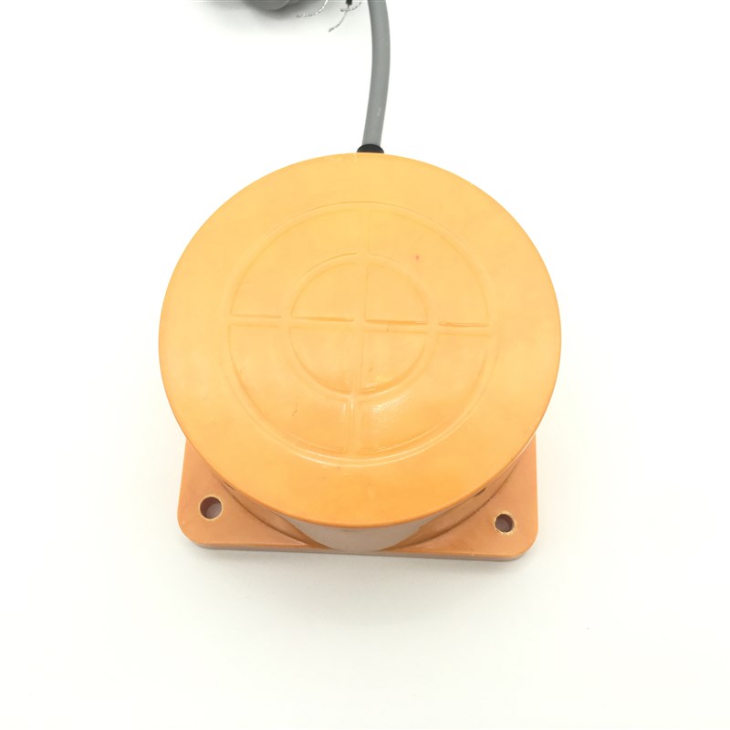 圆形远距离接近开关传感器电感式金属感应器直径L42MM距离30MM可