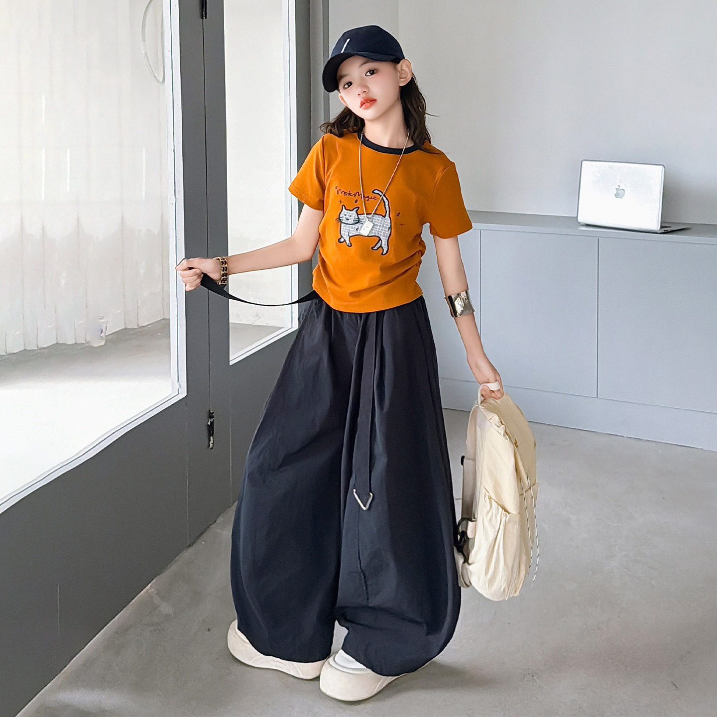 爵士舞服装女童短袖夏季儿童舞蹈演出服嘻哈街舞韩版洋气阔腿裤子