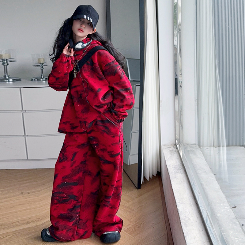 爵士舞女童迷彩连帽街舞服新款个性美式红色演出服少儿拍照走秀服