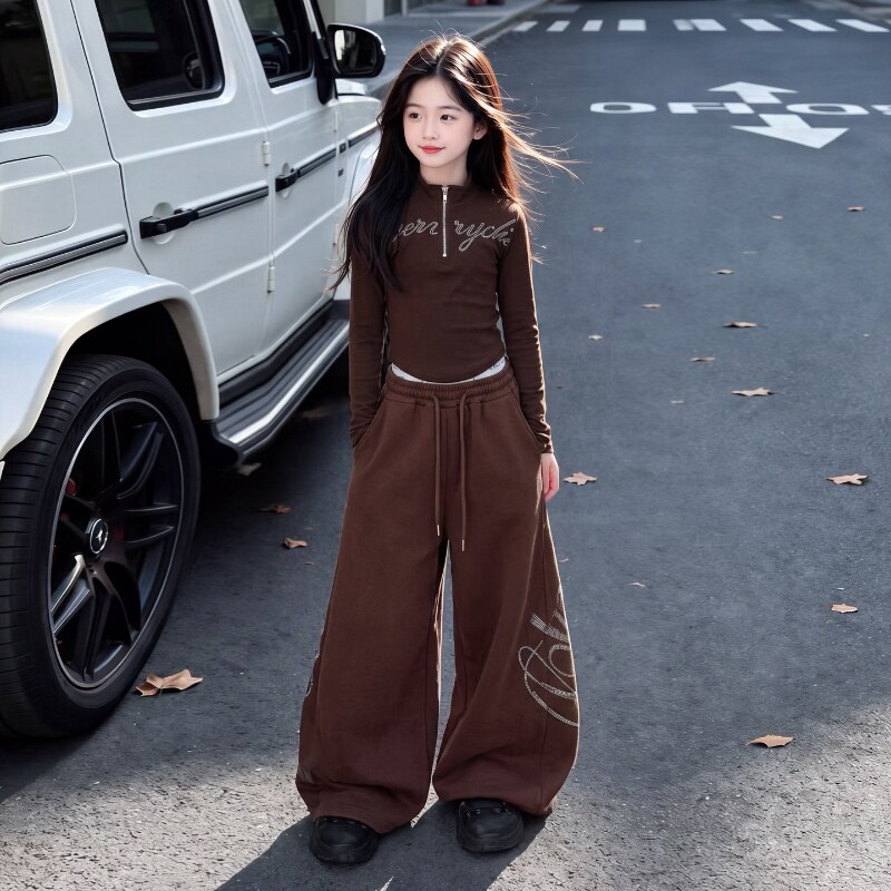 女童春秋季套装2026款中大童辣妹装T恤烫钻阔腿卫裤爵士舞两件套8