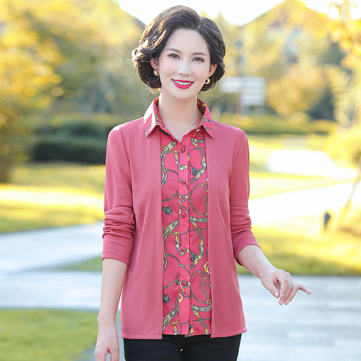 台格长袖假两件女春秋季妈妈装中老年装翻领印花拼接显瘦套头上衣
