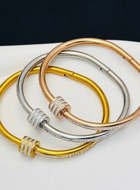 现货跨境欧美小蛮腰新款钛钢ins玫瑰金银镶钻镀金不掉色女士手镯