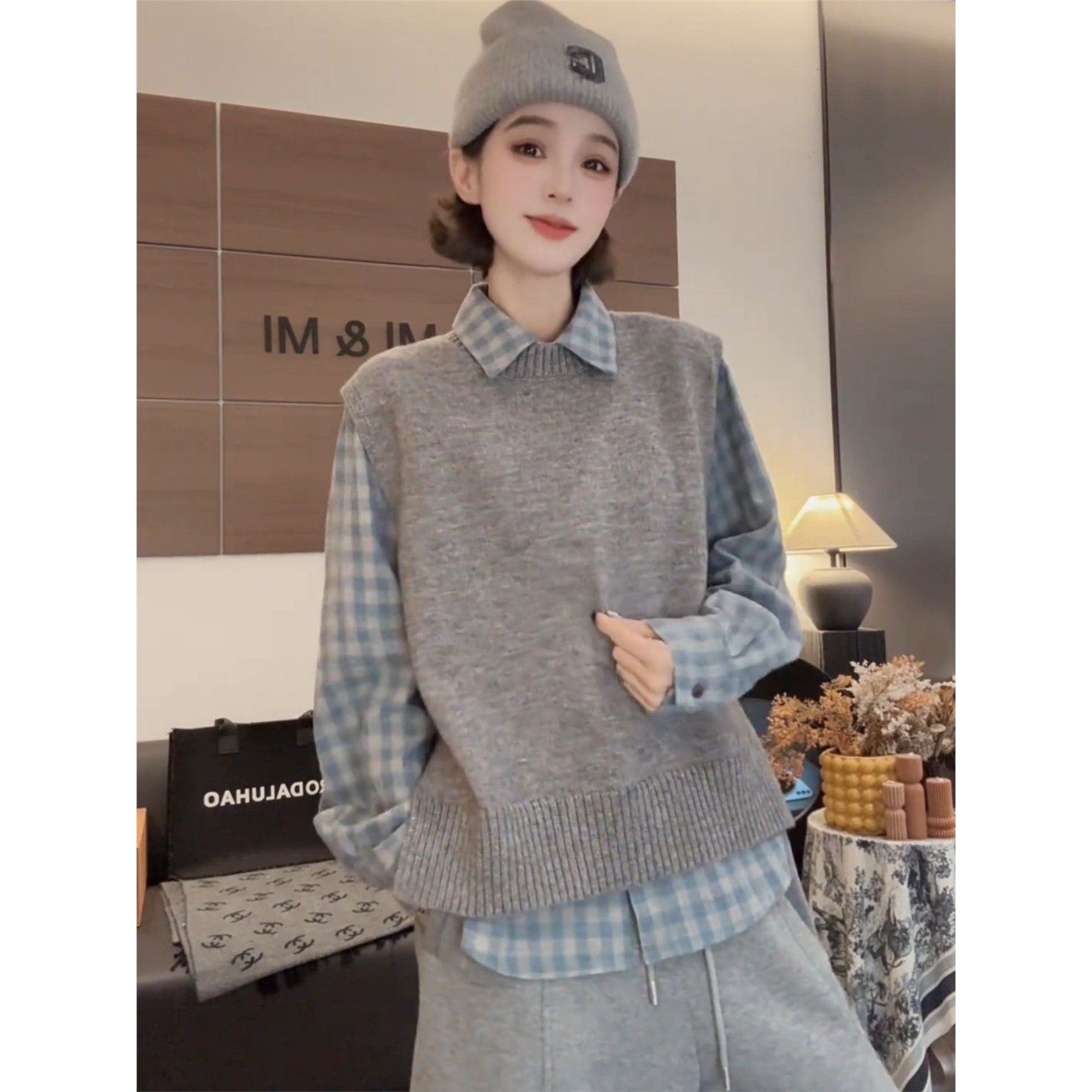 韩版时尚文艺洋气针织马甲显白格子衬衫女长袖衬衣叠穿上衣两件套