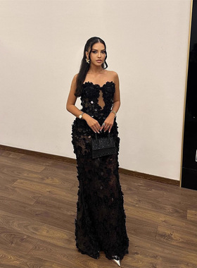 黑色时尚抹胸相关花饰连衣裙女夏季气质高级感中长款收腰礼服