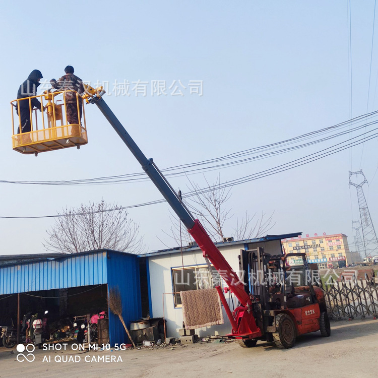 5吨货前叉起重吊臂钢结构液压吊臂厂家可转向加吊篮叉车尾吊现货