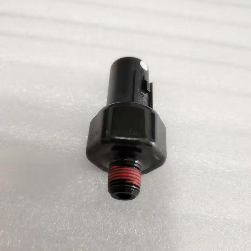 适配现代悦动起亚福瑞迪智跑秀尔K2K3K4K5机油感应塞压力传感器