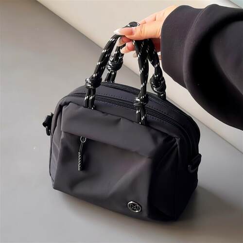 多功能手提单肩包休闲上班通勤包斜挎包大容量轻便2026新款流行