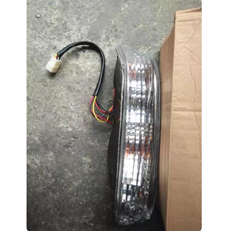 适用于南骏尖头车4102 4103转向灯雾灯 时代农用车前转向灯边灯