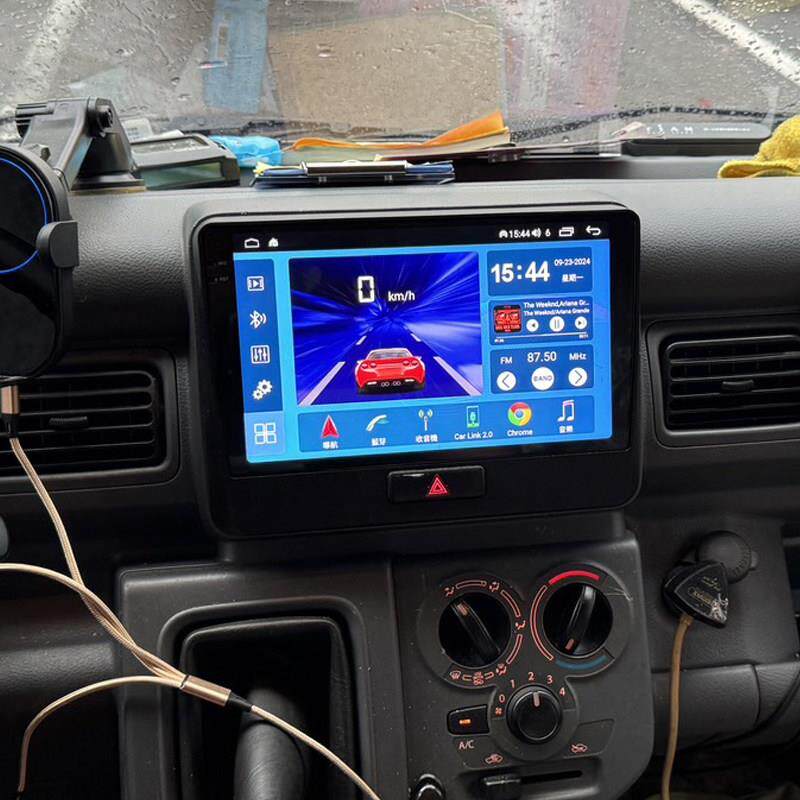 适用海外港澳台19年Suzuki Carry货车安卓Carplay大屏导航中控机