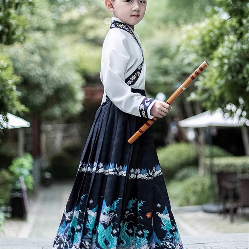 男童汉服2023新款套装男孩演出服中国风儿童古装唐装马面裙国学服