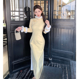 2026新款新中式改良旗袍连衣裙鹅黄色年轻款少女长袖加厚礼服