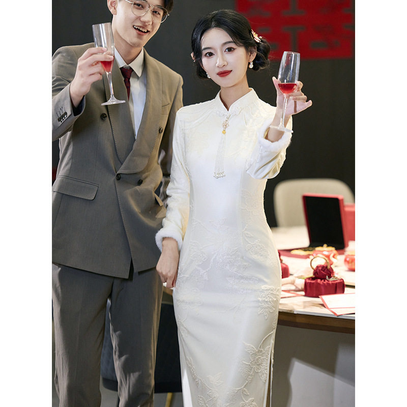 2026新款订婚日常改良旗袍连衣裙年轻中式秋冬季长袖礼服气质