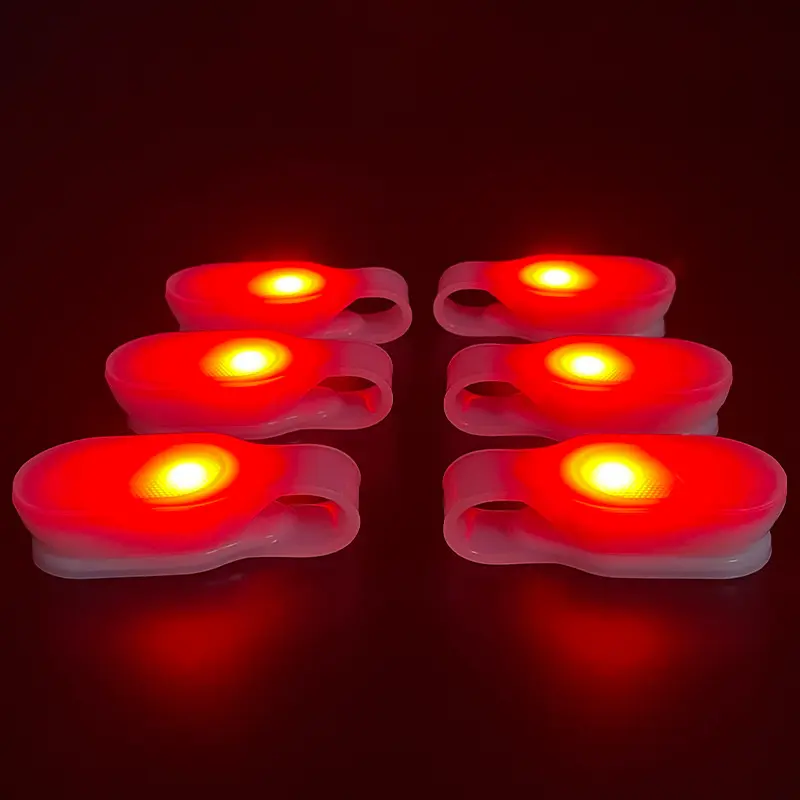 led硅胶磁铁灯夜间户外骑行高亮夹子灯usb充电款背包灯