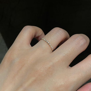 爆闪极细mini仿钻戒指女款精致独特指环轻奢小众设计感高级食指戒