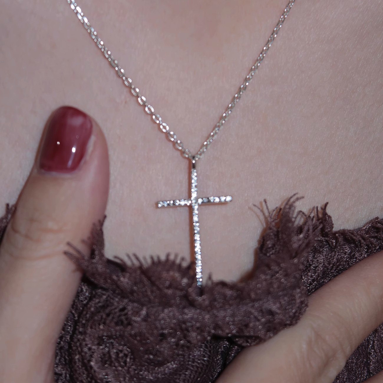 银色十字架吊坠项链女