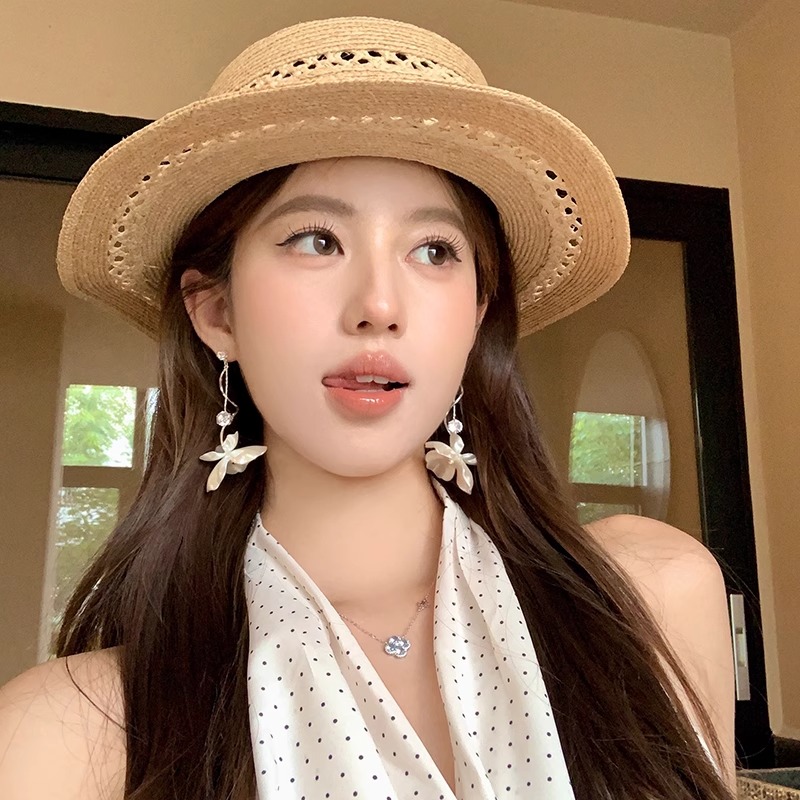 夏日白色仿珍珠花朵女士耳环