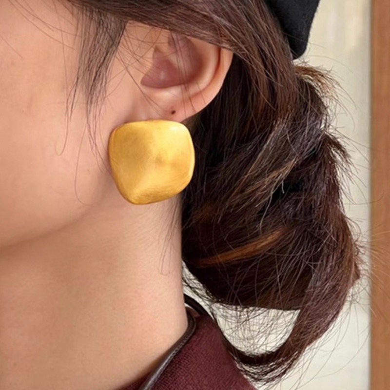 港风复古金色不规则方形耳钉女款独特夸张气质方圆脸耳环小众耳饰,饰品/流行首饰/时尚饰品新,耳钉,淘宝优惠券,粉丝福利购,淘宝优惠卷