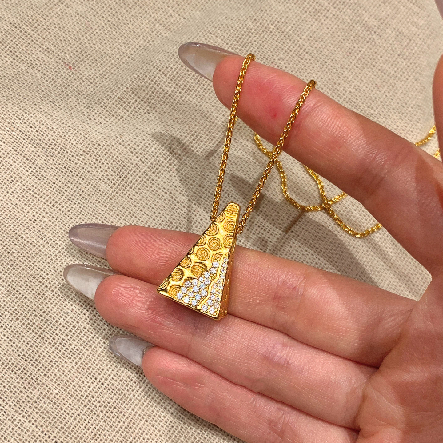 金色可爱奶酪吊坠项链女