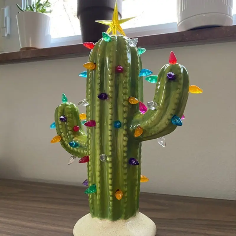独立站爆款 ceramic christmas cactus 树脂圣诞仙人掌（带灯）