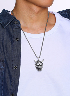 新款霸气牛角不锈钢般若之面吊坠钢色男士 鬼脸铸造项链饰品K金