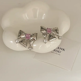 s925银针金属结镶钻粉钻耳环乔欣同款小众设计感高级夸张耳钉合金