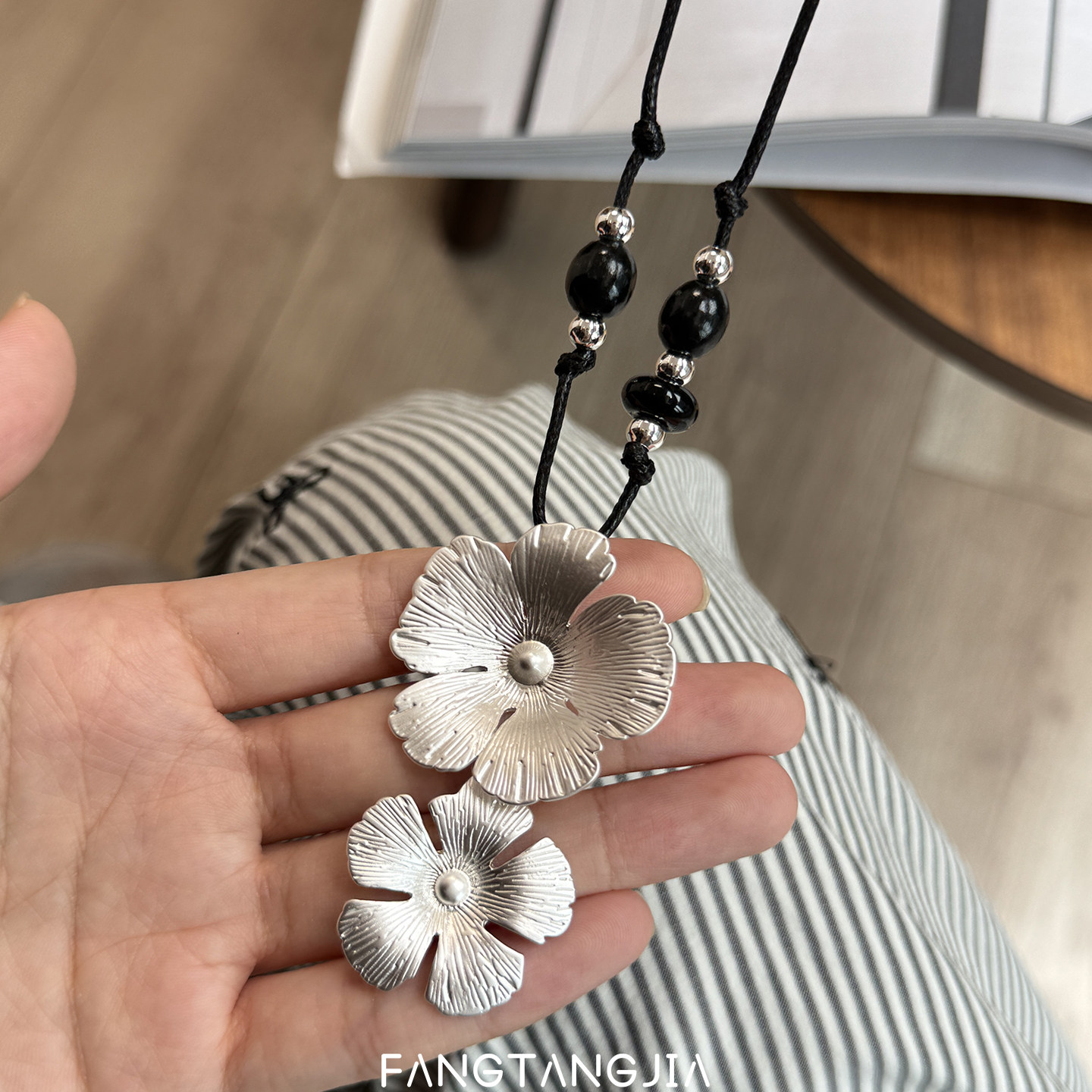 银色繁花拉丝编绳项链女配饰高级感轻奢小众2025新款长款毛衣链,饰品/流行首饰/时尚饰品新,项链,淘宝优惠券,粉丝福利购,淘宝优惠卷