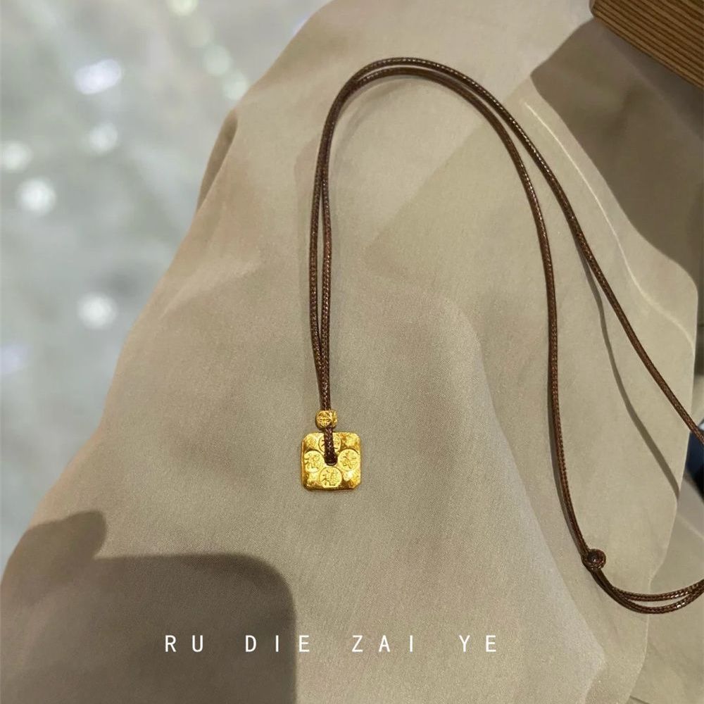 好寓意新年秋冬金色方牌毛衣链女