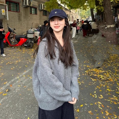 韩系灰色翻领开衫毛衣女