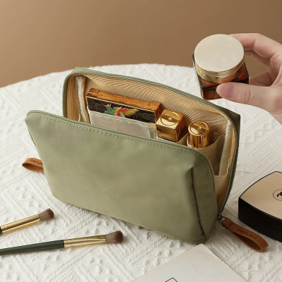 化妆包女2025新款便携式旅行迷你