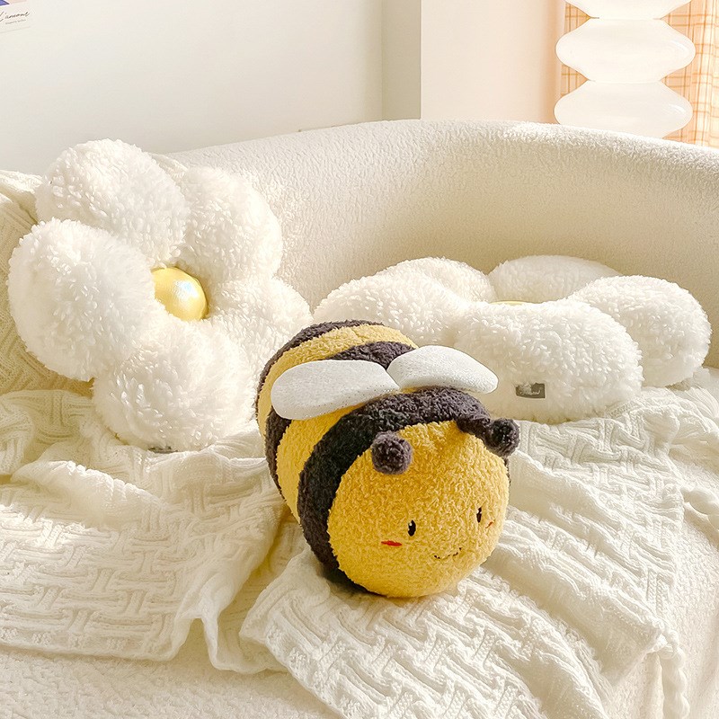 ins花朵抱枕卧室靠垫床上女生睡觉装饰枕头可爱靠枕客厅沙发飘窗