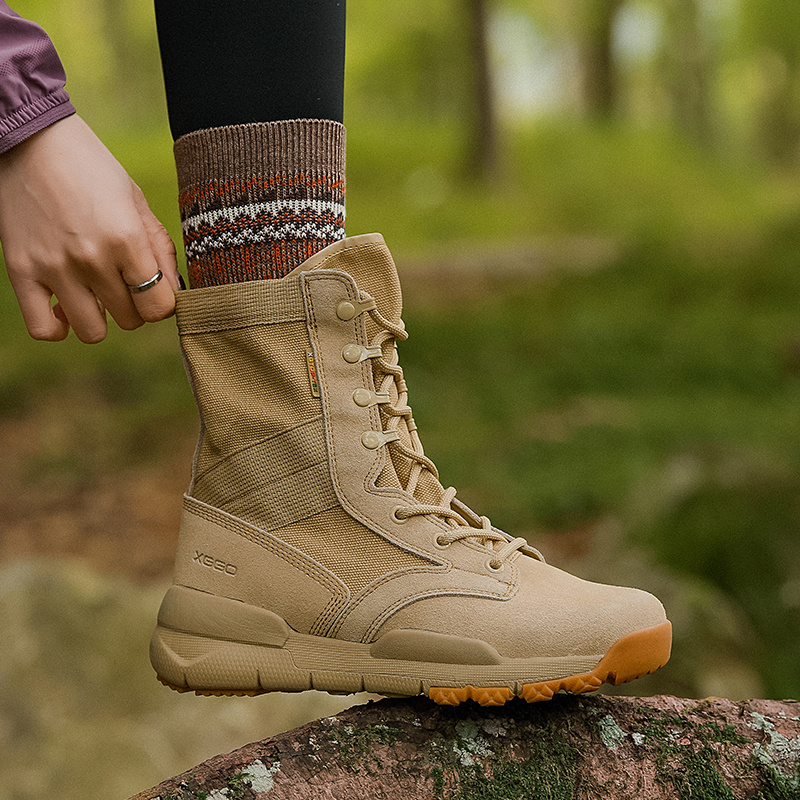 轻量化专业户外登山鞋防水防滑徒步鞋女高帮靴迷彩作战靴男沙漠靴